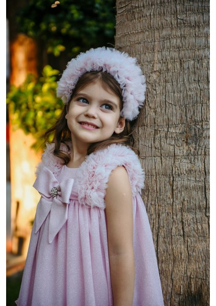 Taç Aksesuarlı Omuz Fırfır Detaylı Simli, Fiyonklu Kız Çocuk Abiye, Kız Çocuk Doğum Günü ve Parti Elbisesi indirimleri