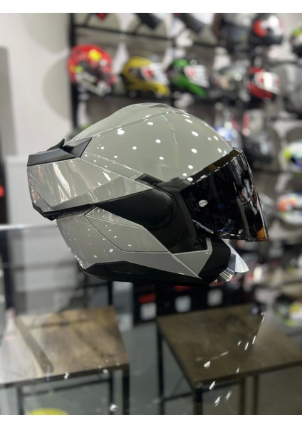 Oxo Nardo Gri Çene Açılır Kask Siyah Vizörlü (+1 Şeffaf Vizör)