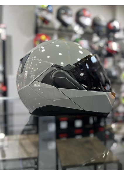Oxo Nardo Gri Çene Açılır Kask Siyah Vizörlü (+1 Şeffaf Vizör) fiyatları