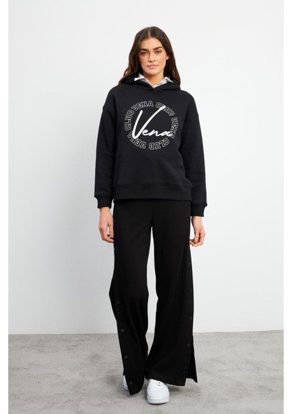 Club Baskılı Sweatshirt - Siyah fiyatları