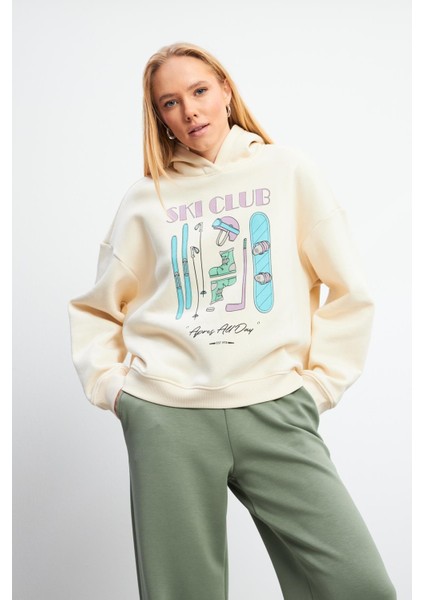 Club Baskılı Sweatshirt - Kemik indirimleri