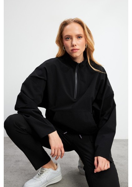Kadın Yarım Fermuarlı Paraşüt Sweatshirt - Siyah