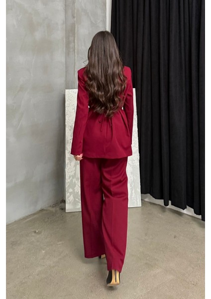 Kadın Ikili Blazer Ceket Pantolon Takım Aksesuar ve Düğme Detaylı Bol Paça indirimleri