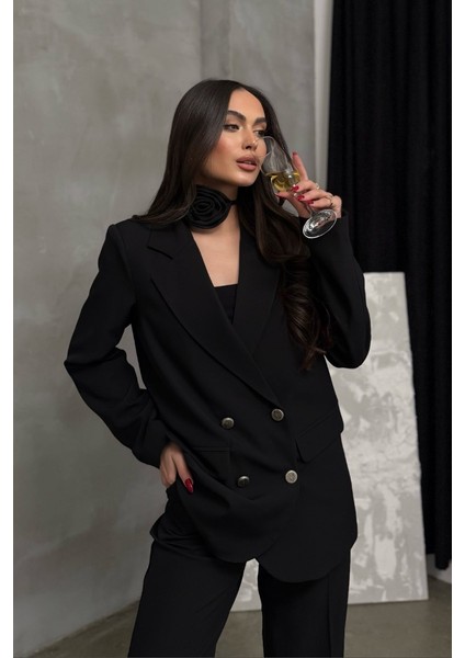 Kadın Ikili Blazer Ceket Pantolon Takım Aksesuar ve Düğme Detaylı Bol Paça fiyatları