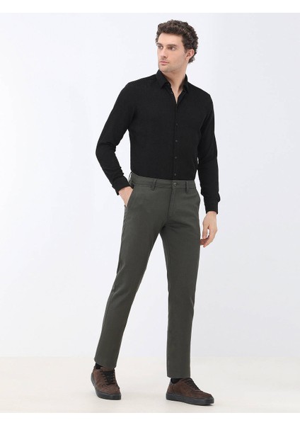 Haki Düz Dokuma Regular Fit Casual Pamuk Karışımlı Pantolon