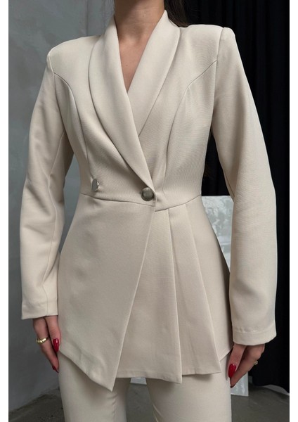 Kadın Ikili Blazer Ceket Pantolon Takım Pile ve Düğme Detaylı Boru Paça fırsatları