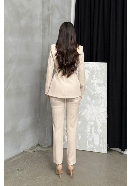 Kadın Ikili Blazer Ceket Pantolon Takım Pile ve Düğme Detaylı Boru Paça indirimleri