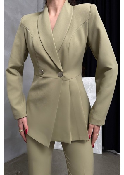 Kadın Ikili Blazer Ceket Pantolon Takım Pile ve Düğme Detaylı Boru Paça