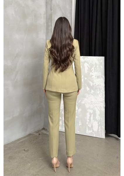 Kadın Ikili Blazer Ceket Pantolon Takım Pile ve Düğme Detaylı Boru Paça