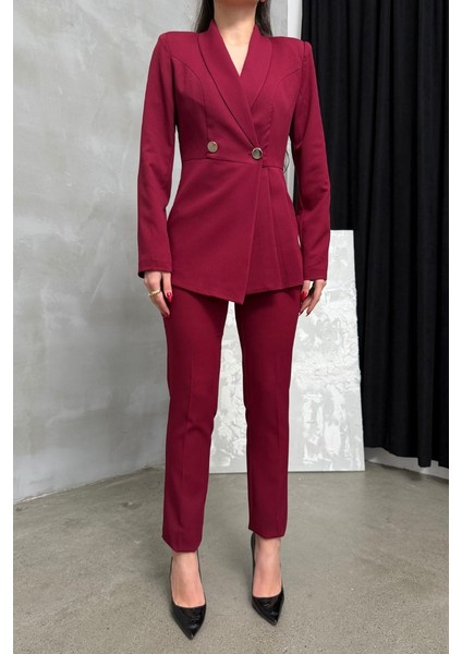 Kadın Ikili Blazer Ceket Pantolon Takım Pile ve Düğme Detaylı Boru Paça modelleri