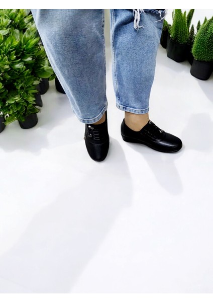 Kadın Lastikli Ayarlanabilir Düz Kalın Topuk Spor Babet Ayakkabı fırsatları