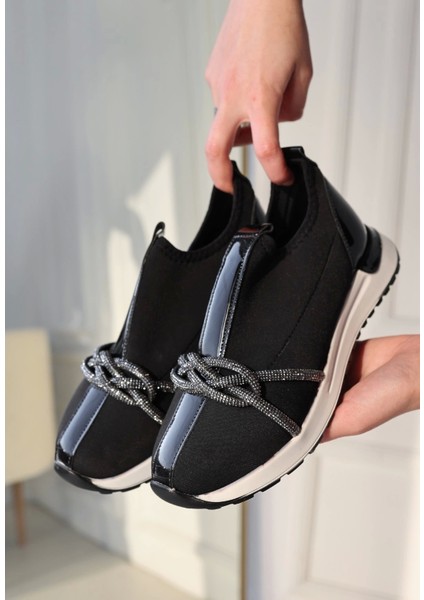 Jelti Siyah Streç Spor Ayakkabı