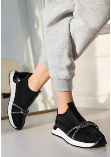 Jelti Siyah Streç Spor Ayakkabı fiyatları