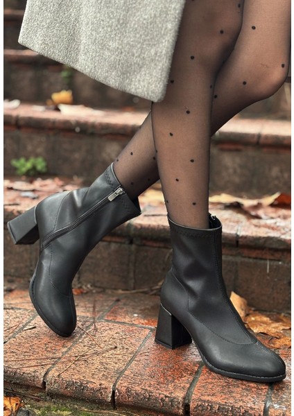 Kayte Siyah Cilt Streç Topuklu Bot fiyatları