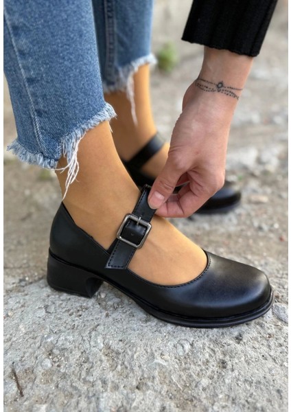 Reos Siyah Cilt Topuklu Babet Ayakkabı modelleri