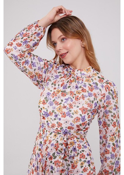 Pudra Çiçek Desenli Belden Kuşaklı Elbise fırsatları