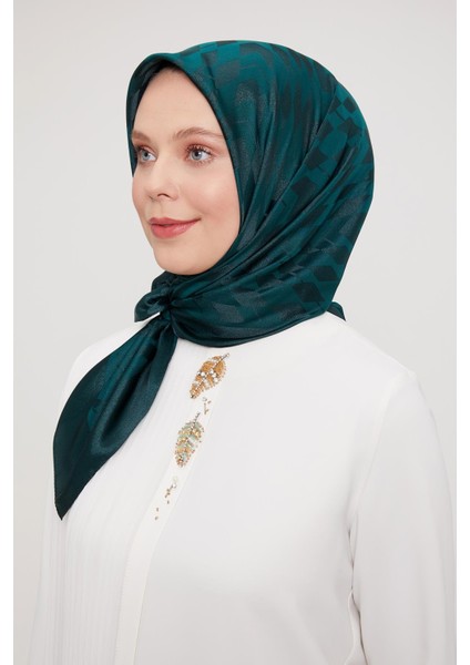 Zümrüt Baklava Desen Kristal Jakar Eşarp fiyatları