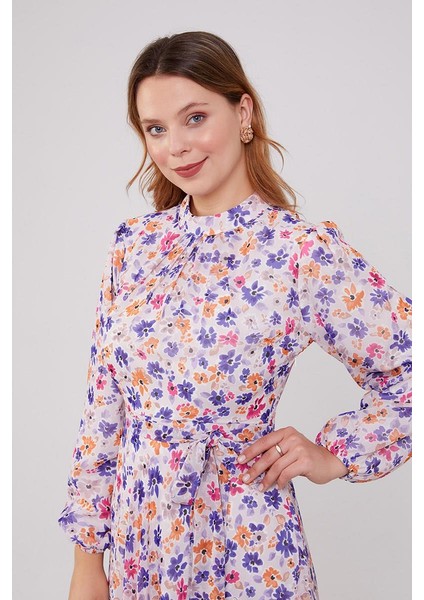 Mor Çiçek Desenli Belden Kuşaklı Elbise fırsatları