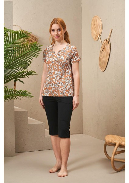 25178 Kadın V Yaka Kısa Kollu Çiçek Desenli Kapri Takım