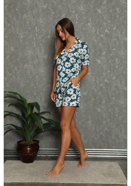 Kadın Papatya Desen Düğmeli Şortlu Pijama Takımı fırsatları