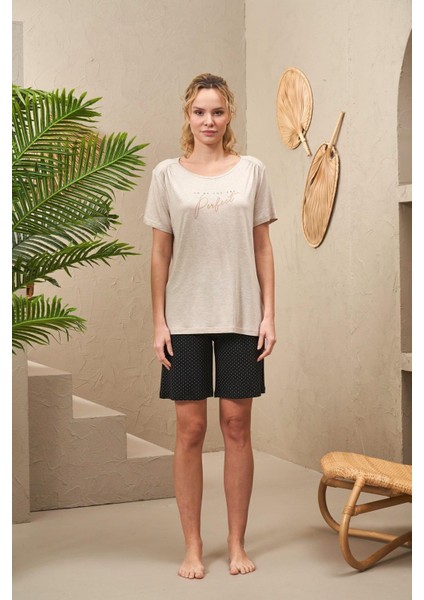 25184 Kadın Yuvarlak Yaka Kısa Kollu Baskılı Puanlı Şort Takım