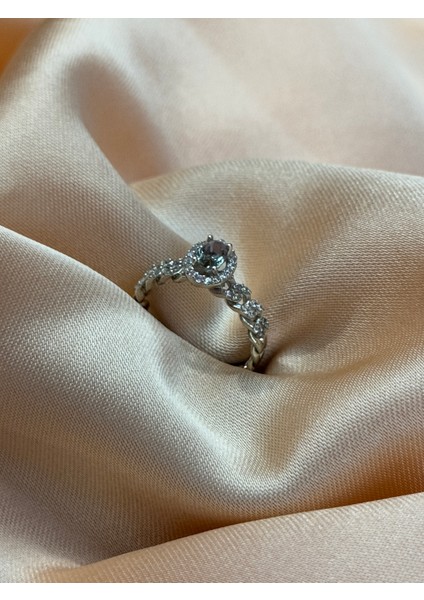 925 Ayar Gümüş Oval Tek Taş Yüzük