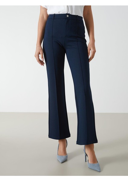 Lcwaıkıkı Classic Dar Fit Kadın Pantolon fiyatları