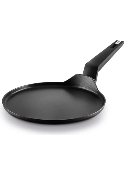 Titanium Serisi Yapışmaz Kaplamalı Dövme Alüminyum Krep Tavası 25CM