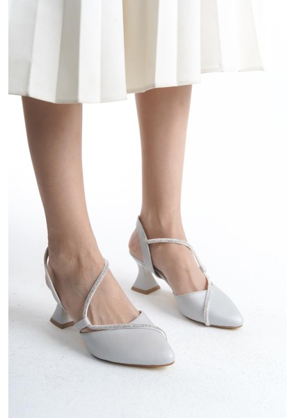 Gümüş Saten Taşlı Kısa Topuklu Kadın Ayakkabı indirimleri
