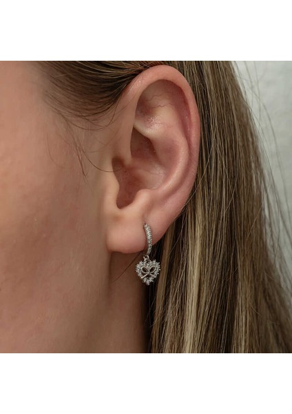 Gümüş Kalp Kurdele Sallantılı Kadın Küpe modelleri