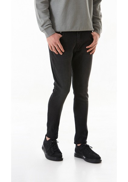Fermuarlı Straight Jean Pantolon