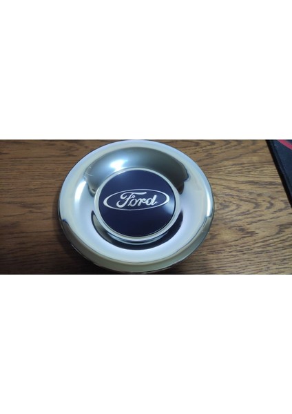 Focus 2 Ghia Modelinin Jant Göbek 1 Adet Parlak 2005- Ghia 2006 Ghia 2007 Ghia 2008 Jant