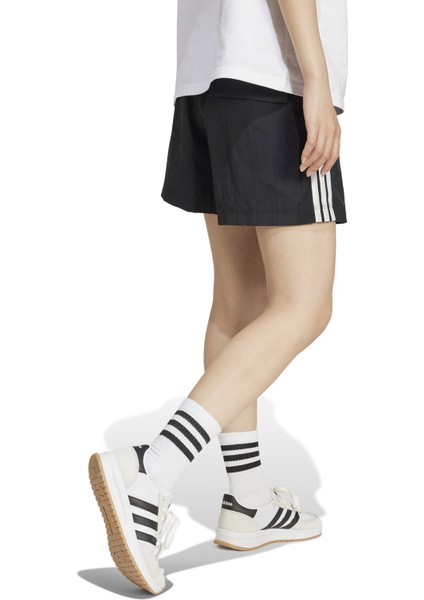 Kadın Siyah Şort Düz Desenli Rahat Kesim Yazlık Günlük Kullanım İçin modelleri