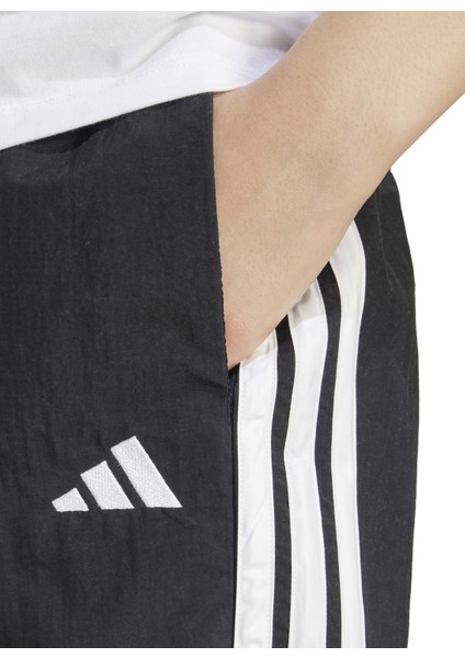 Kadın Siyah Şort Düz Desenli Rahat Kesim Yazlık Günlük Kullanım İçin fırsatları