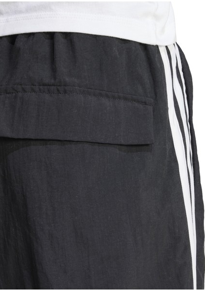 Kadın Siyah Şort Düz Desenli Rahat Kesim Yazlık Günlük Kullanım İçin indirimleri