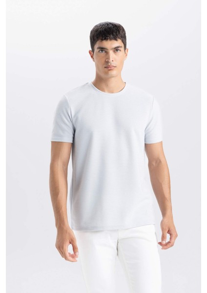 Slim Fit Dar Kesim Bisiklet Yaka Basic Düz Kısa Kollu Tişört M6608AZ25SP