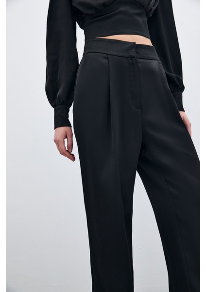Pileli Saten Krep Pantolon - Siyah modelleri