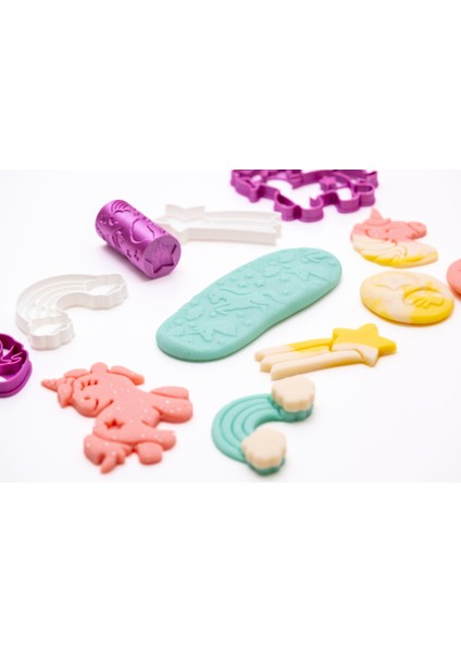 Doğal Oyun Hamuru Unicorn Dream Set 4*150GR, Kalıp, Damga Roller, Ahşap Mini Merdane fırsatları