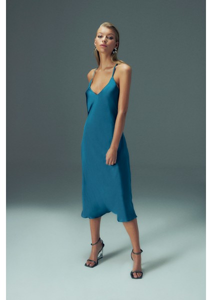 Ipeksi Saten Maxi Slip Elbise Zümrüt Yeşili