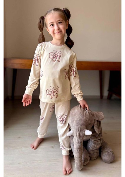 Kız Çocuk Bilekleri Manşetli Kelebek Desenli Krem Pijama Takımı