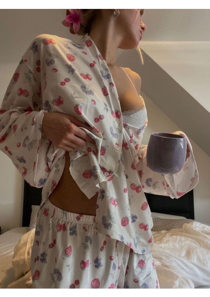 Meyve Desenli Uzun Kollu Beyaz Pijama Takımı
