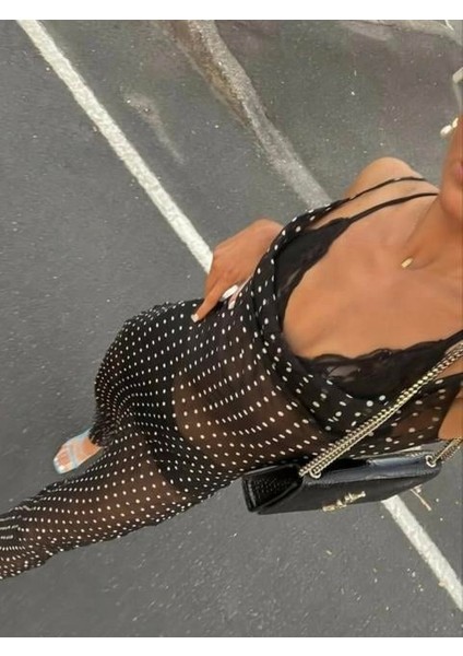 Puantiyeli Degaje Yaka Yarı Transparan Elbise indirimleri