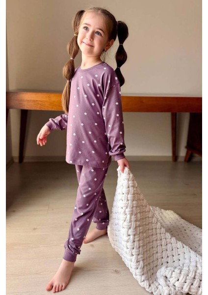 Kız Çocuk Bilekleri Manşetli Papatya Desenli Mor Pijama Takımı fiyatları