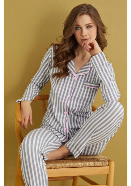 Gri Beyaz Çizgili Gömlek Yaka Cepli Süet Pijama Takımı