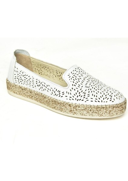 U555200103 Beyaz Kadın Günlük Ayakkabı