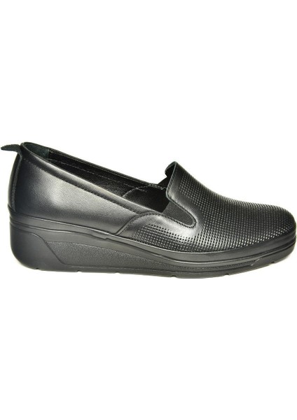U555024303 Siyah Comfort Ortopedik Taban Kadın Ayakkabı