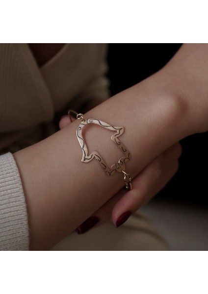 Fatma Ana'nın Eli Altın Kelepçe