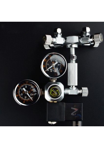 Üç Stil Tek Tek Akvaryum Kendin Yap Çok Yollu Co2 Dağıtıcı Bölücü Iğne Valf Kontrol Valfi Balon Sayacı ile Solenoid Regülatörlü Co2 Kontrol Sistemi Için (Yurt Dışından) modelleri