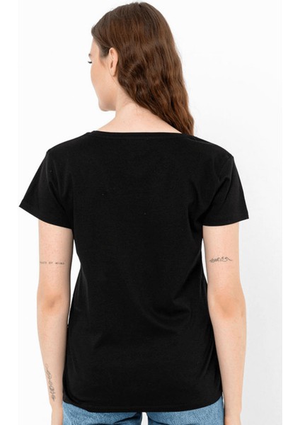 Yuvarlak Yaka Siyah Regular Boxy Organik Pamuk T-Shirt indirimleri