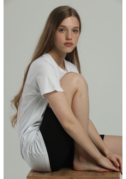 Yuvarlak Yaka Beyaz Regular Long Organik Pamuk T-Shirt fiyatları